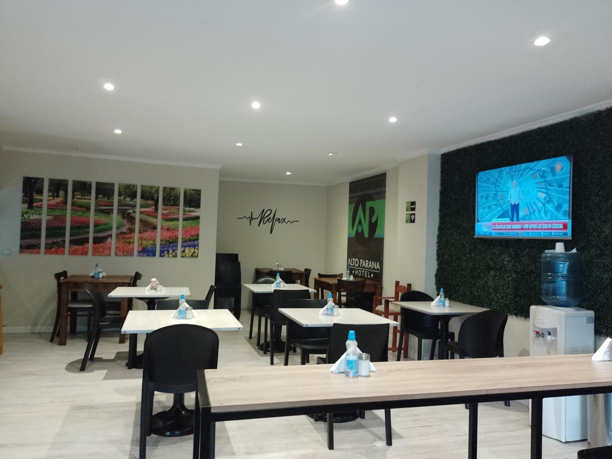 Hotel Alto Parana Кордоба Екстериор снимка